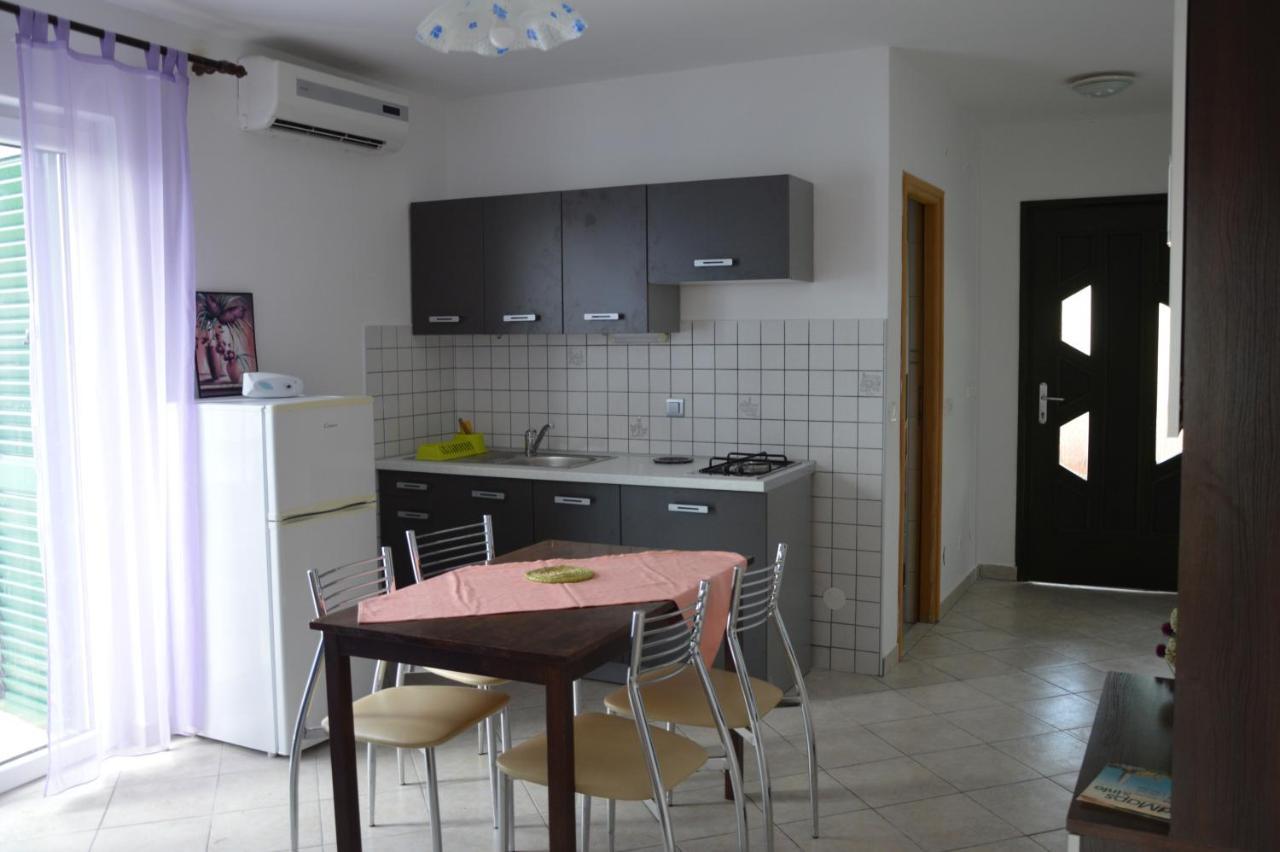 Apartments By The Sea Stara Novalja, Pag - 9396 Luaran gambar